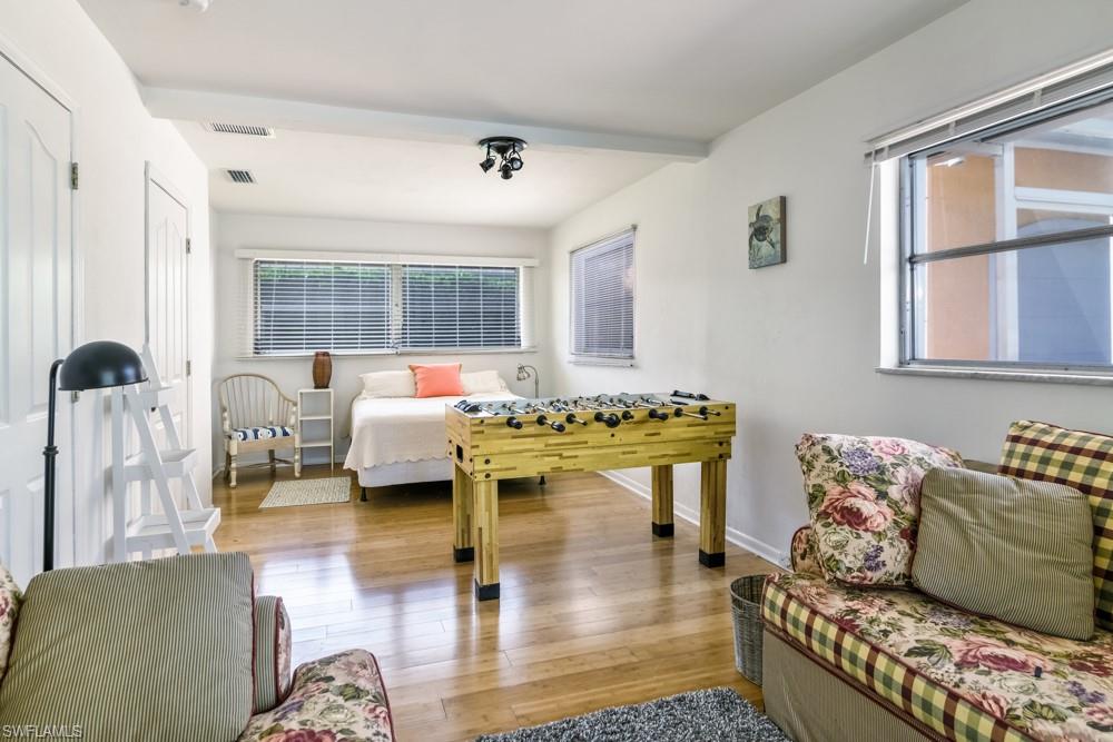 MOORINGS - Residential