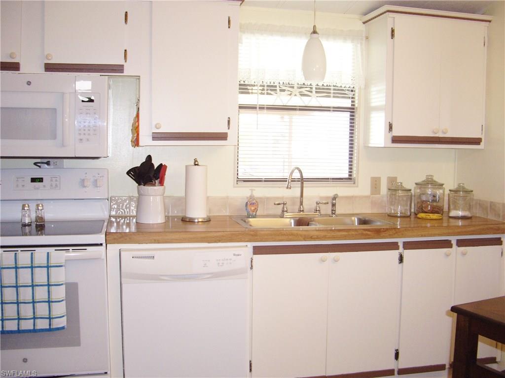 LAKE ARROWHEAD MOB VILLAGE - Residential