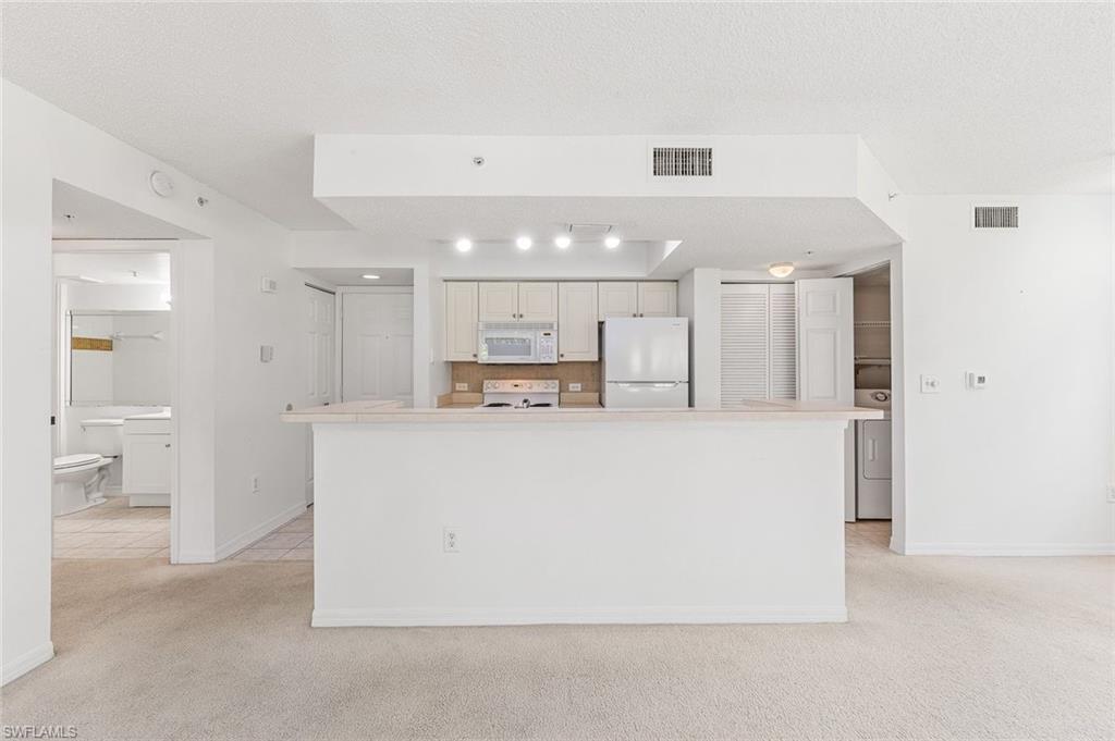 8920 Colonnades CT E 518