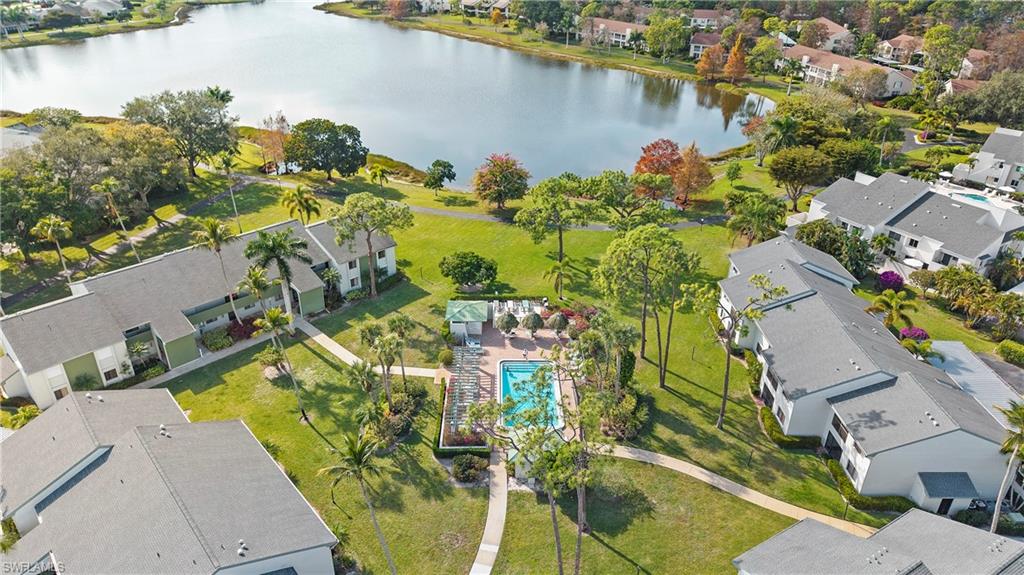 WINDSOR AT KINGS LAKE - Residential