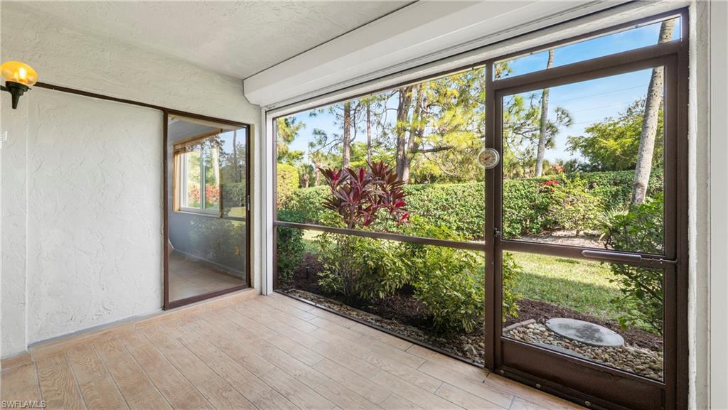 WINDSOR AT KINGS LAKE - Residential