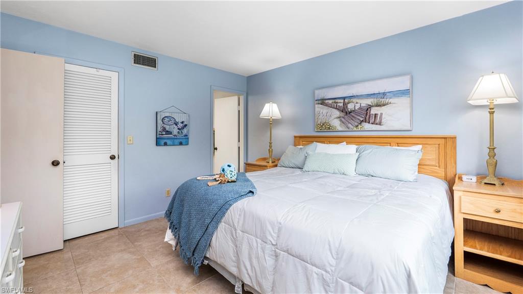 WINDSOR AT KINGS LAKE - Residential