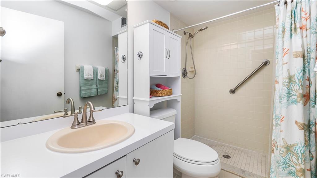 WINDSOR AT KINGS LAKE - Residential