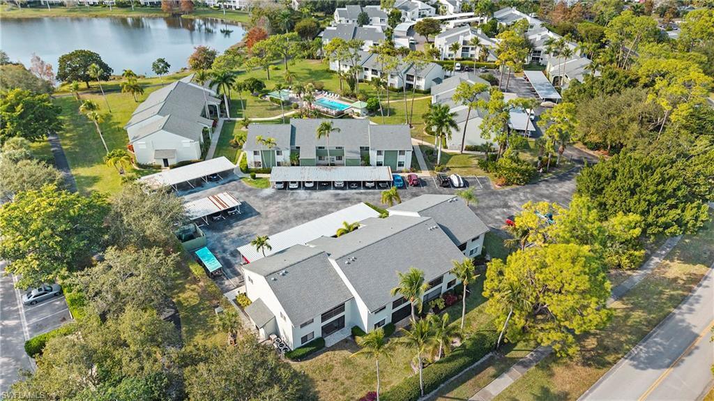 WINDSOR AT KINGS LAKE - Residential