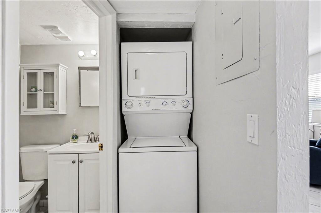 ESTERO COVE CONDO - Residential