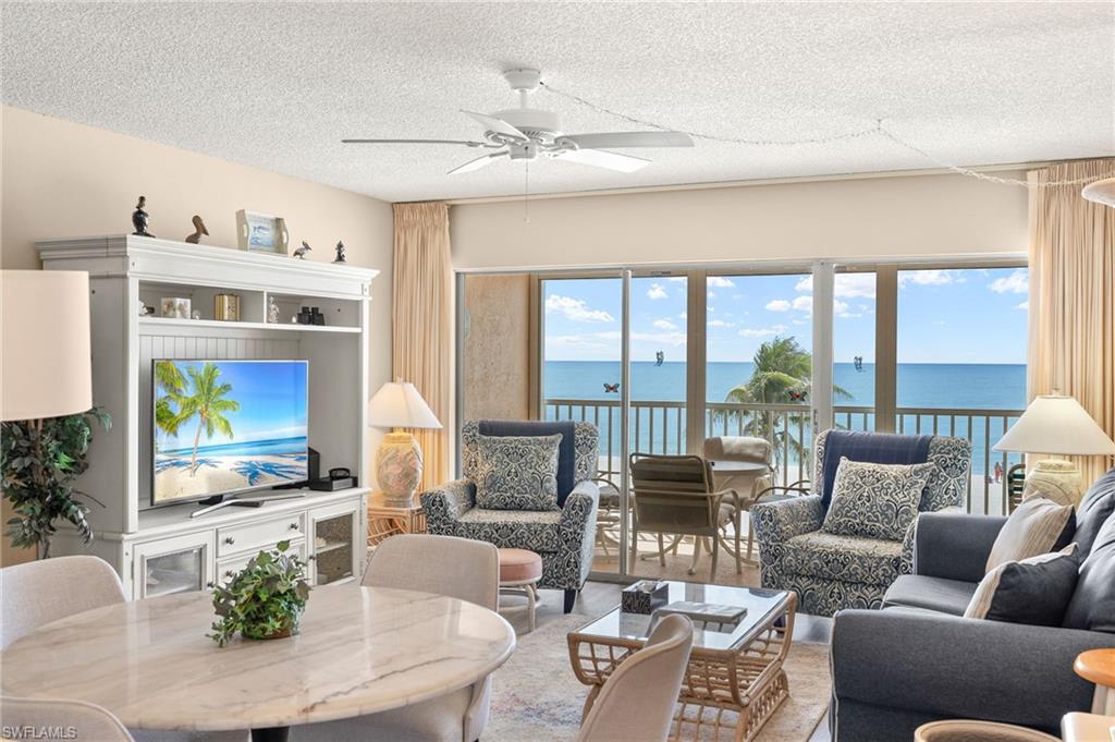 DOLPHIN WAY - Residential