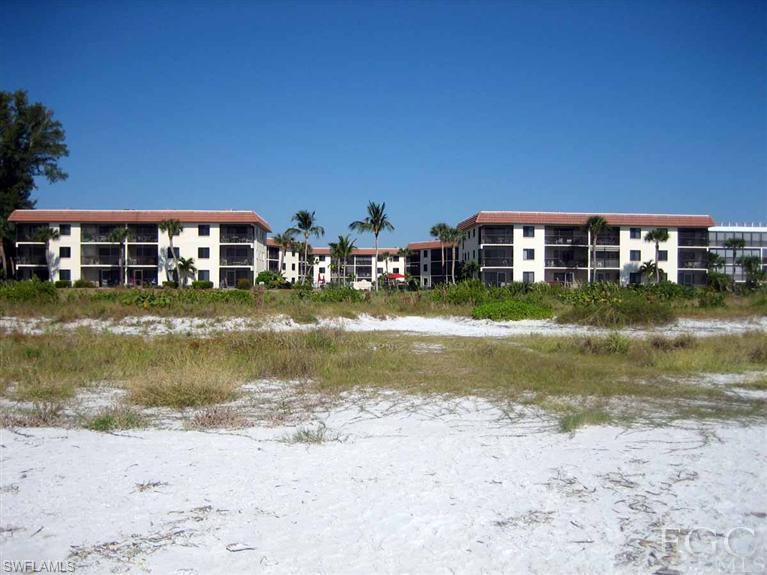 Sandalfoot Condominium - Residential