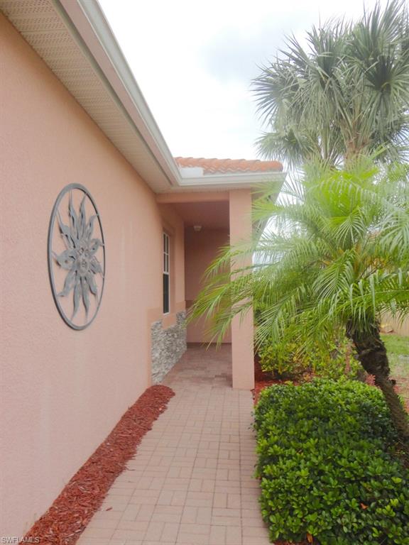 CORAL LAKES - Residential