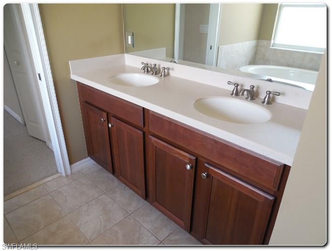 CALOOSA LAKES - Residential