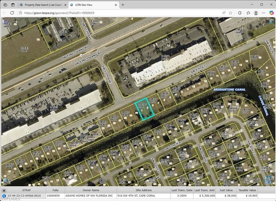 Commercial lot in Cape Coral