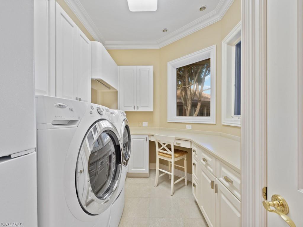 ROOKERY LAKE - Residential