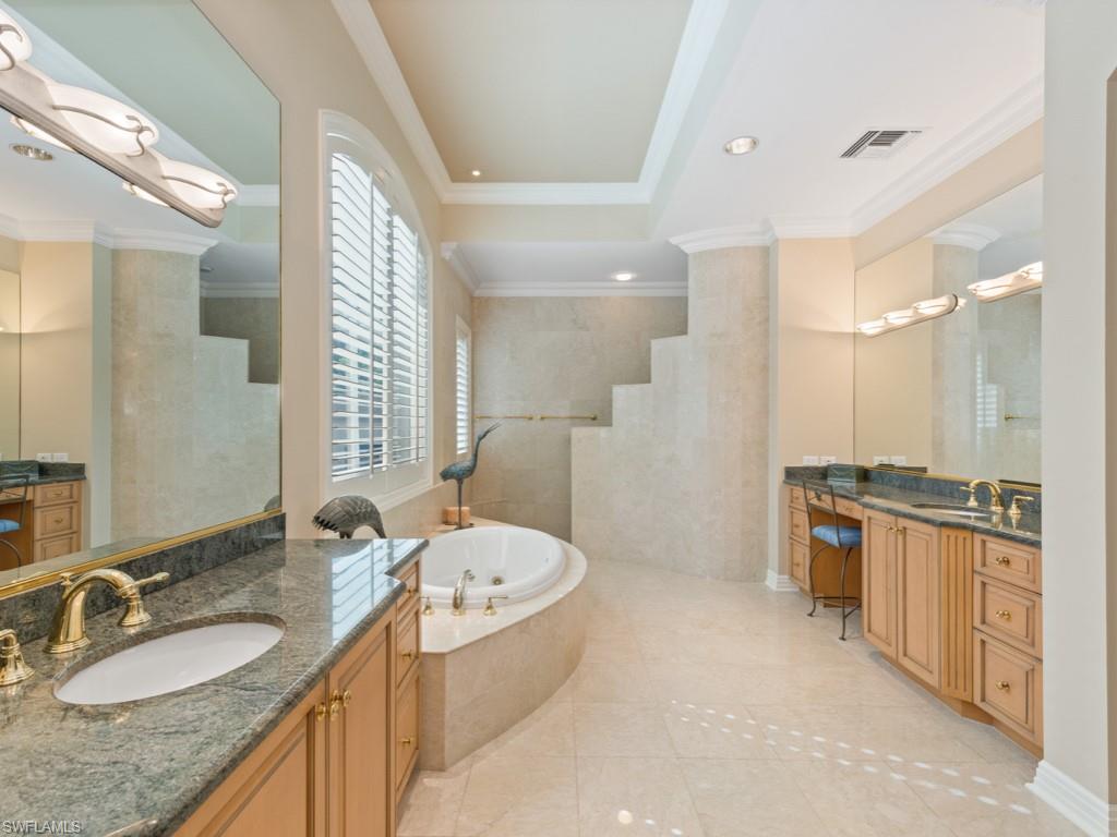 ROOKERY LAKE - Residential