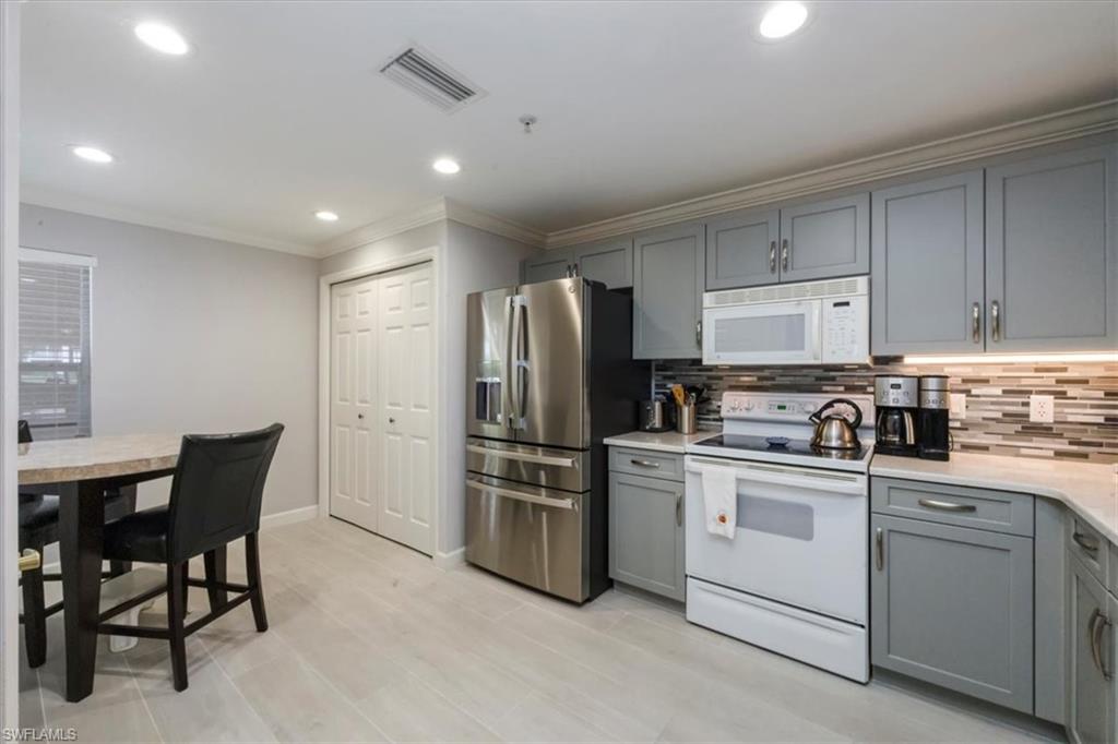 RUM BAY - Residential