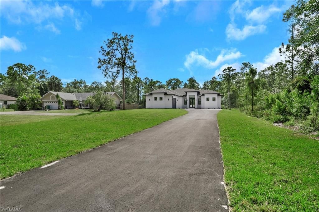 Photo of 4336 10th AVE SE, NAPLES, FL 34117 (MLS # 226005749)