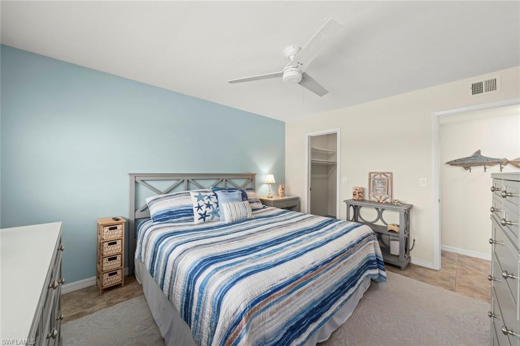 CAPTAINS WALK - Residential