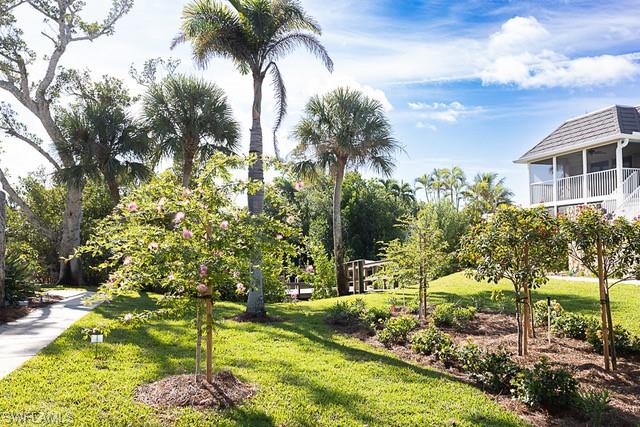 CAPTAINS WALK - Residential