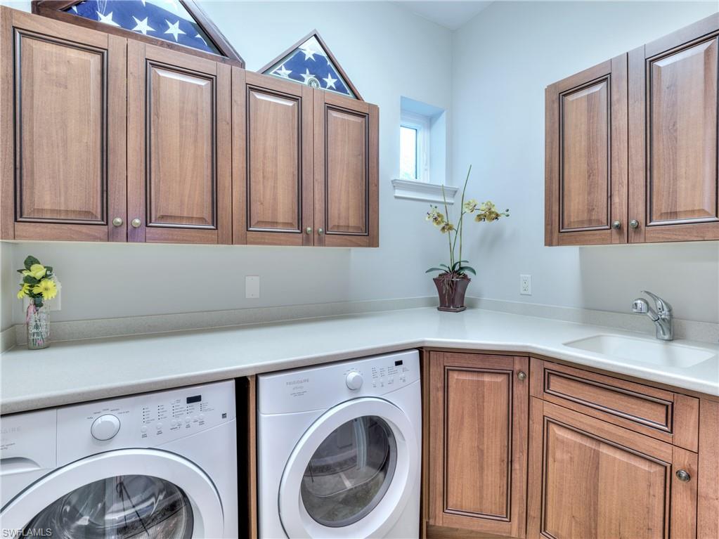 OAKBROOK - Residential