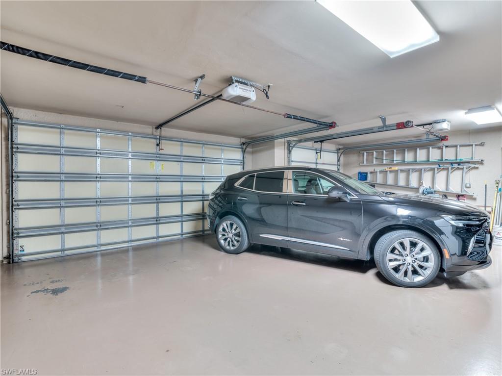 OAKBROOK - Residential