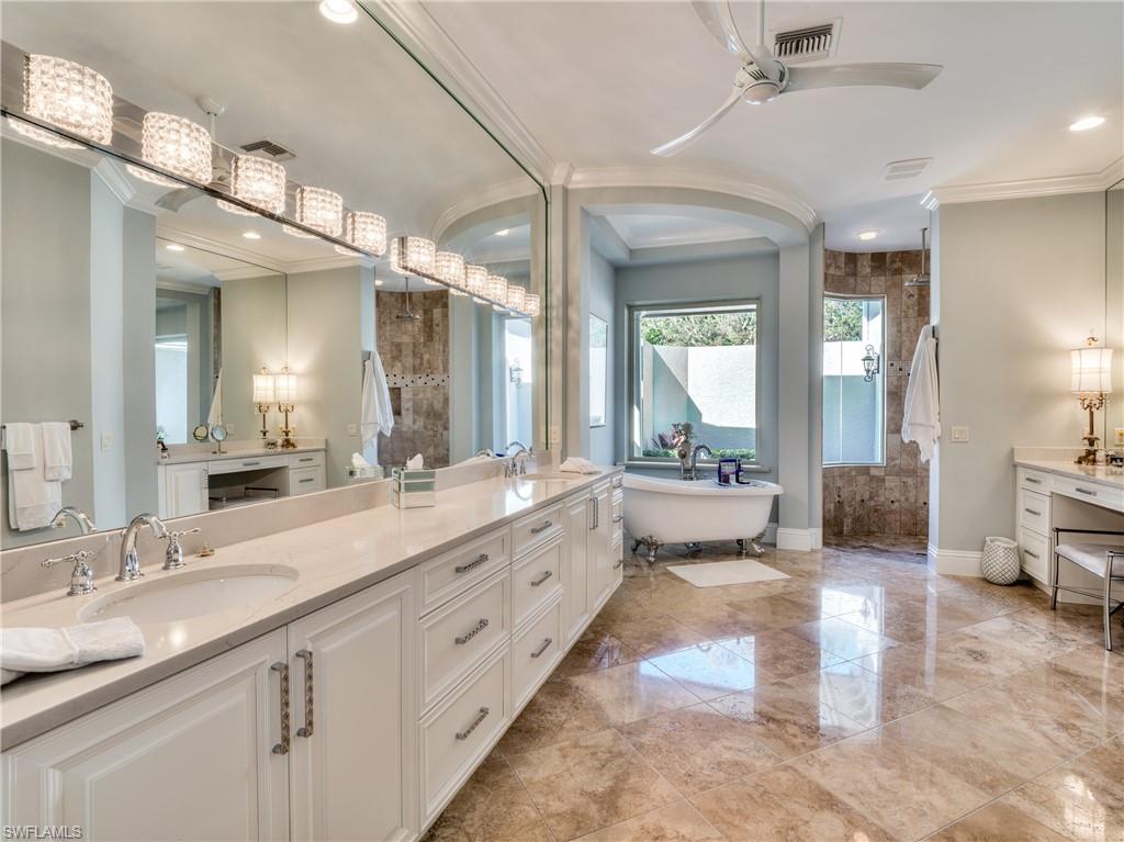 OAKBROOK - Residential