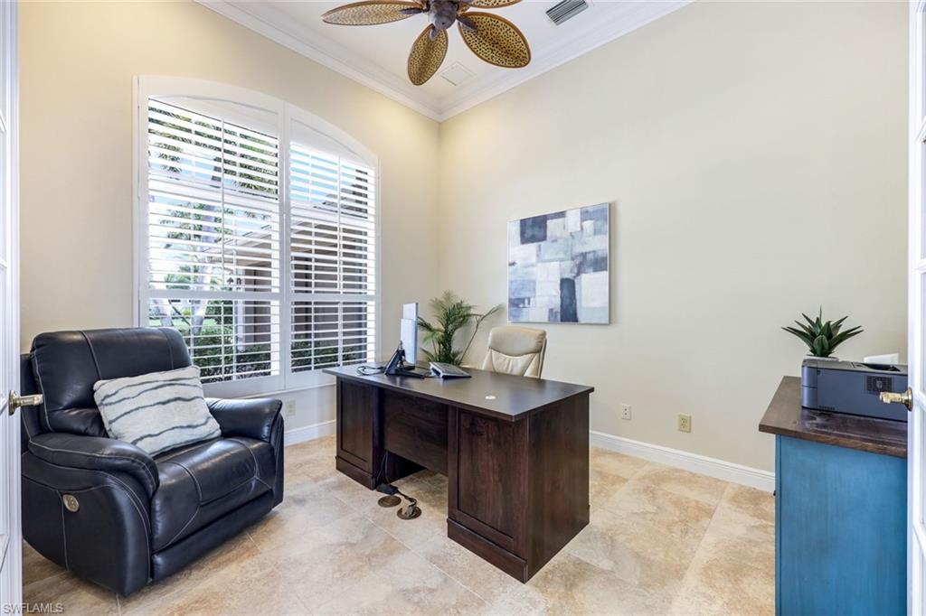 LONGSHORE LAKE - Residential