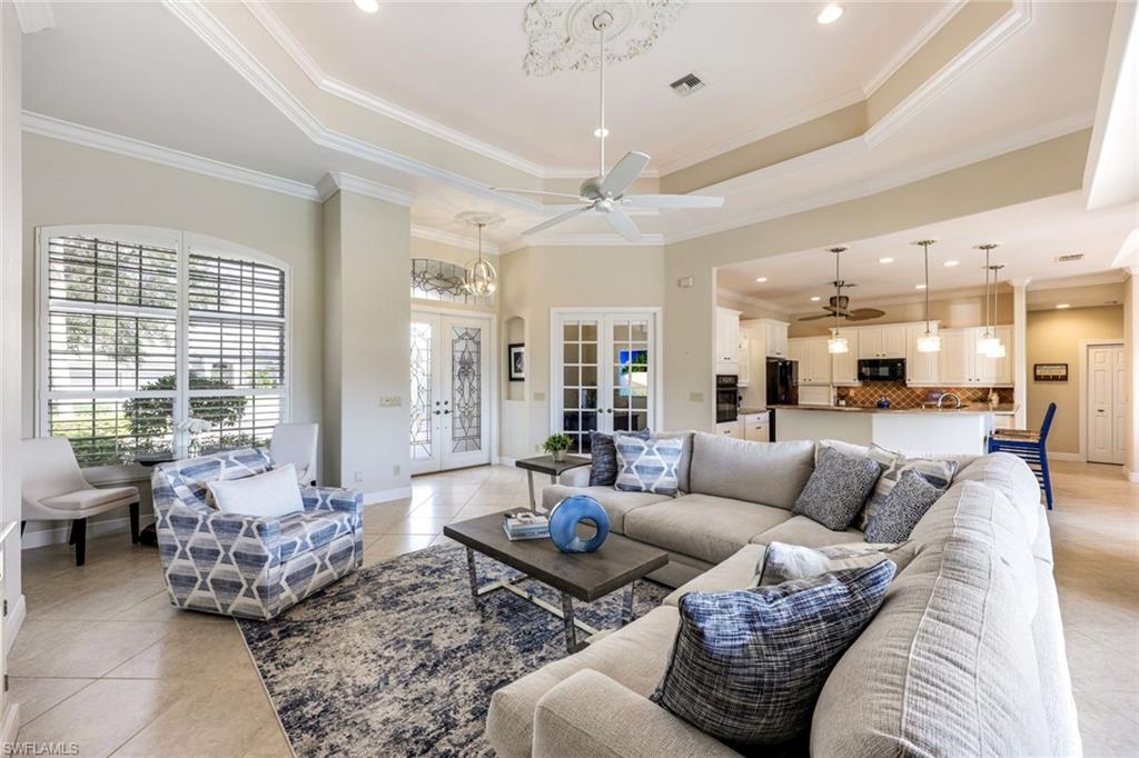 LONGSHORE LAKE - Residential