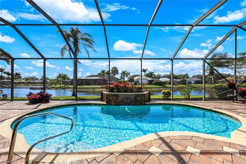 LONGSHORE LAKE - Residential