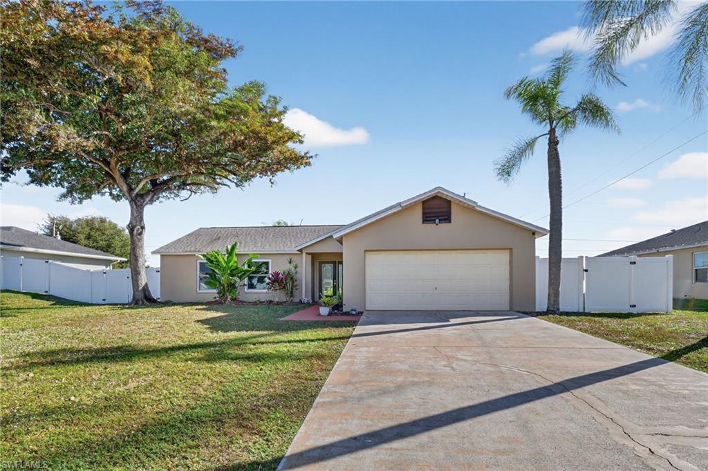CAPE CORAL - Residential