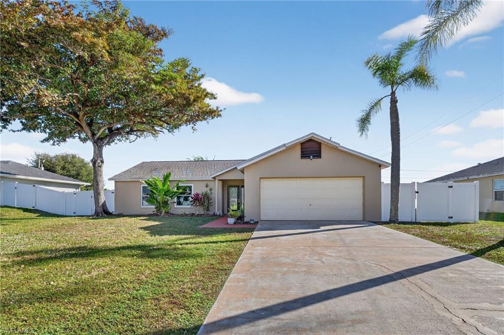 CAPE CORAL - Residential