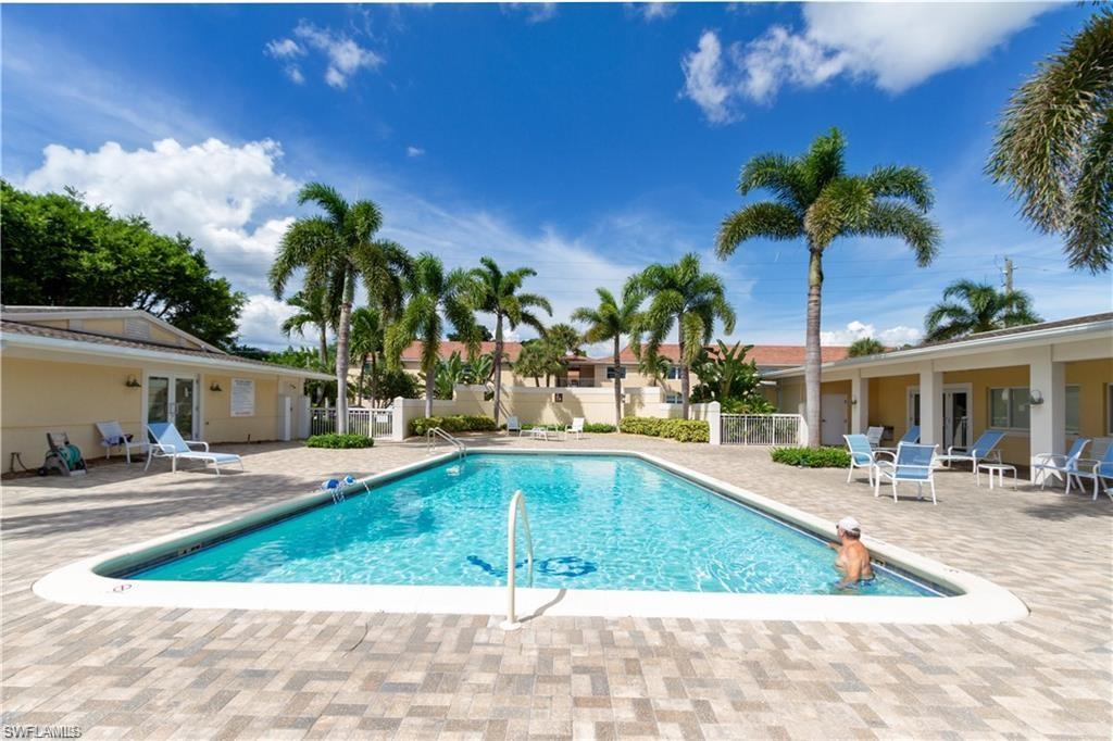 EVERGLADES CLUB - Residential