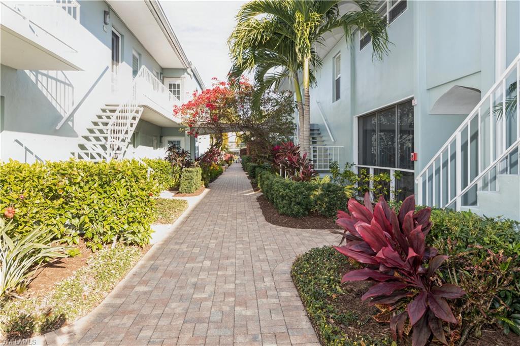 EVERGLADES CLUB - Residential