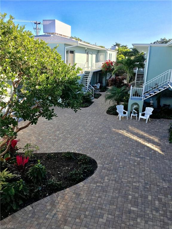 EVERGLADES CLUB - Residential