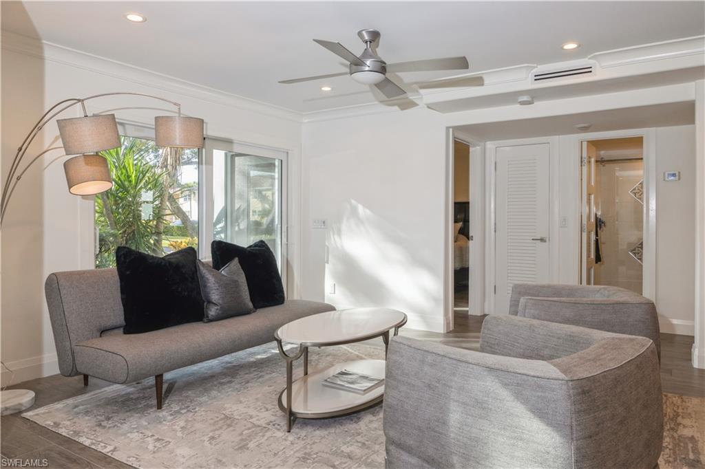 EVERGLADES CLUB - Residential