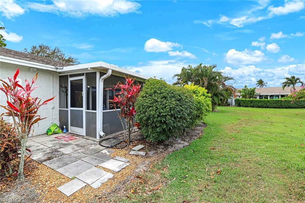 GLADES COUNTRY CLUB - Residential