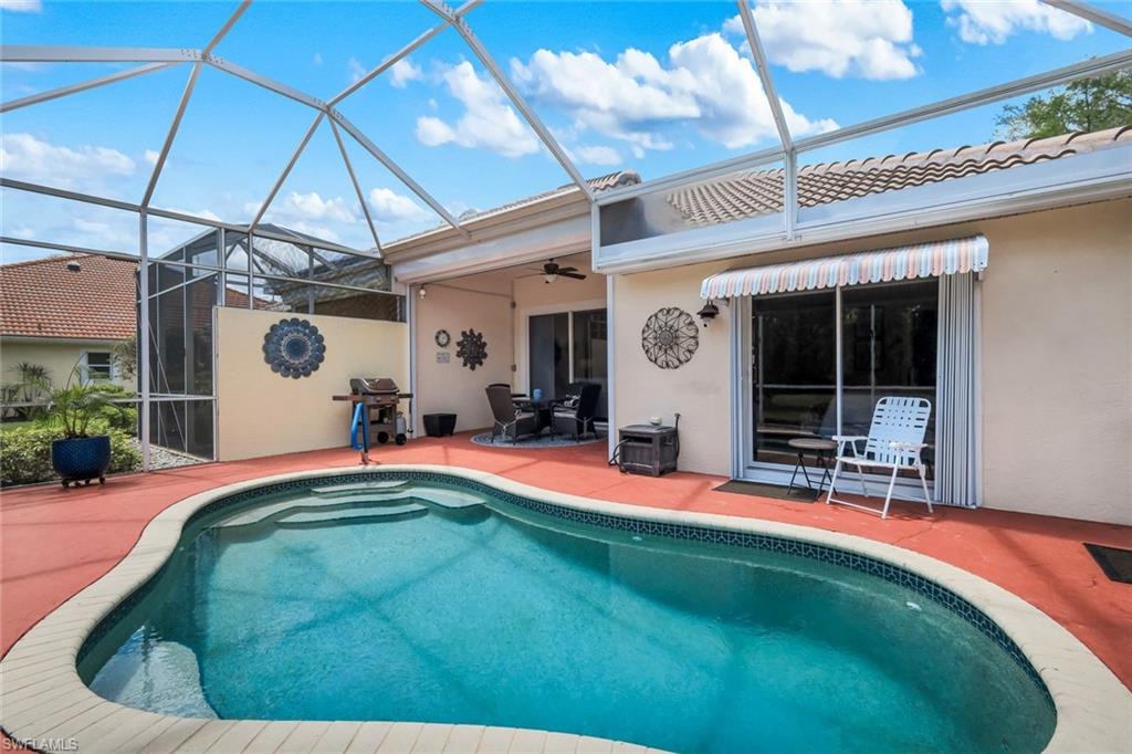 CARLTON LAKES - Residential