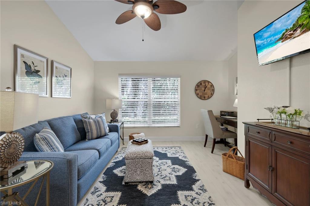 CARLTON LAKES - Residential