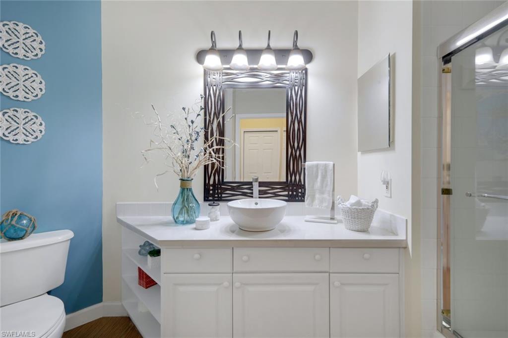 CARLTON LAKES - Residential