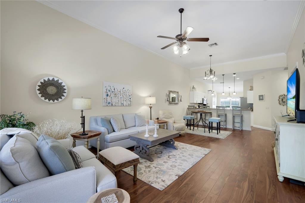 CARLTON LAKES - Residential