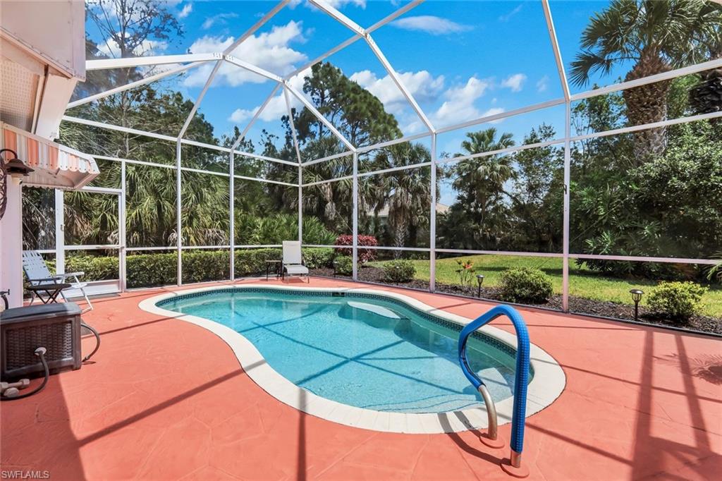 CARLTON LAKES - Residential