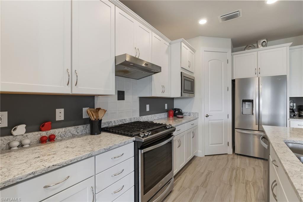 PARKSIDE - Residential