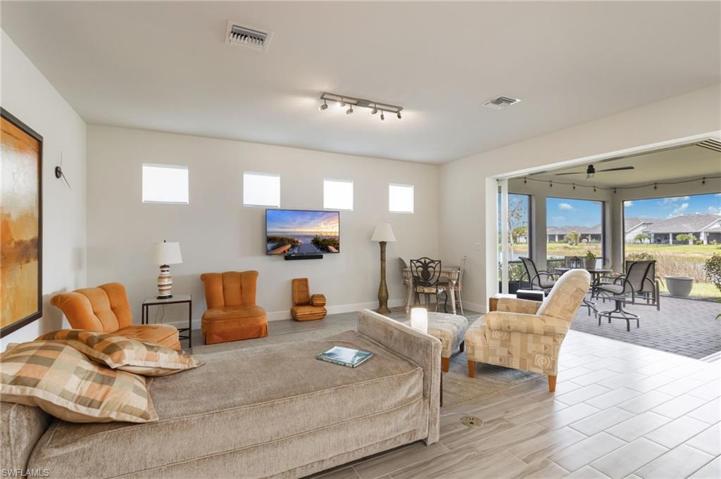 PARKSIDE - Residential