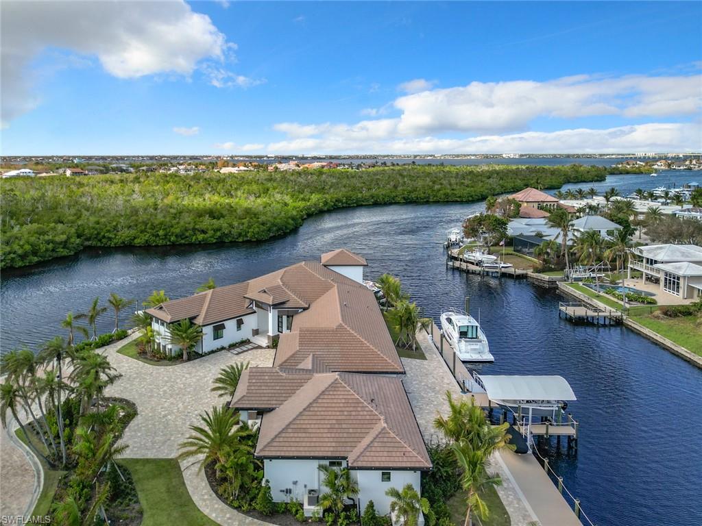 14201 Bay DR