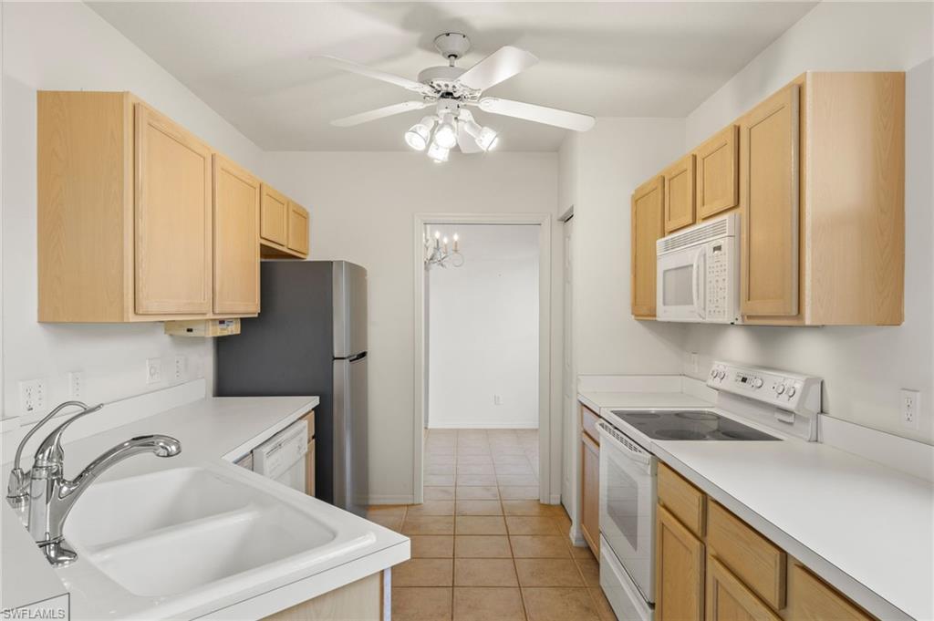 LAS BRISAS AT SPANISH WELLS - Residential