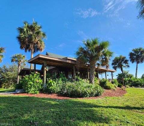 A home in NAPLES