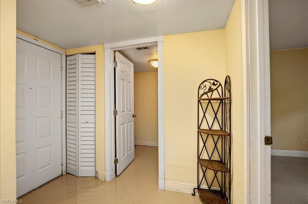 SPANISH ARMS - Residential Lease