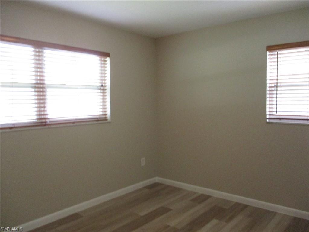 PALMLEE PARK - Residential Lease