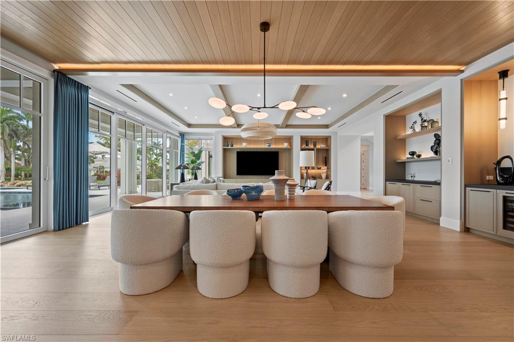 AQUALANE SHORES - Residential