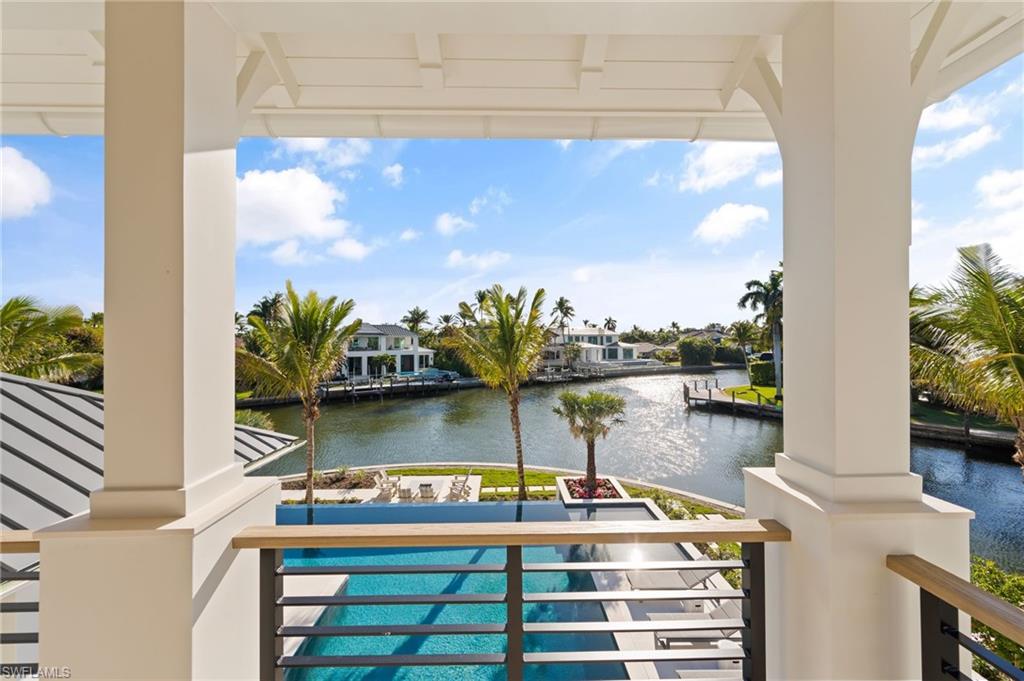 AQUALANE SHORES - Residential