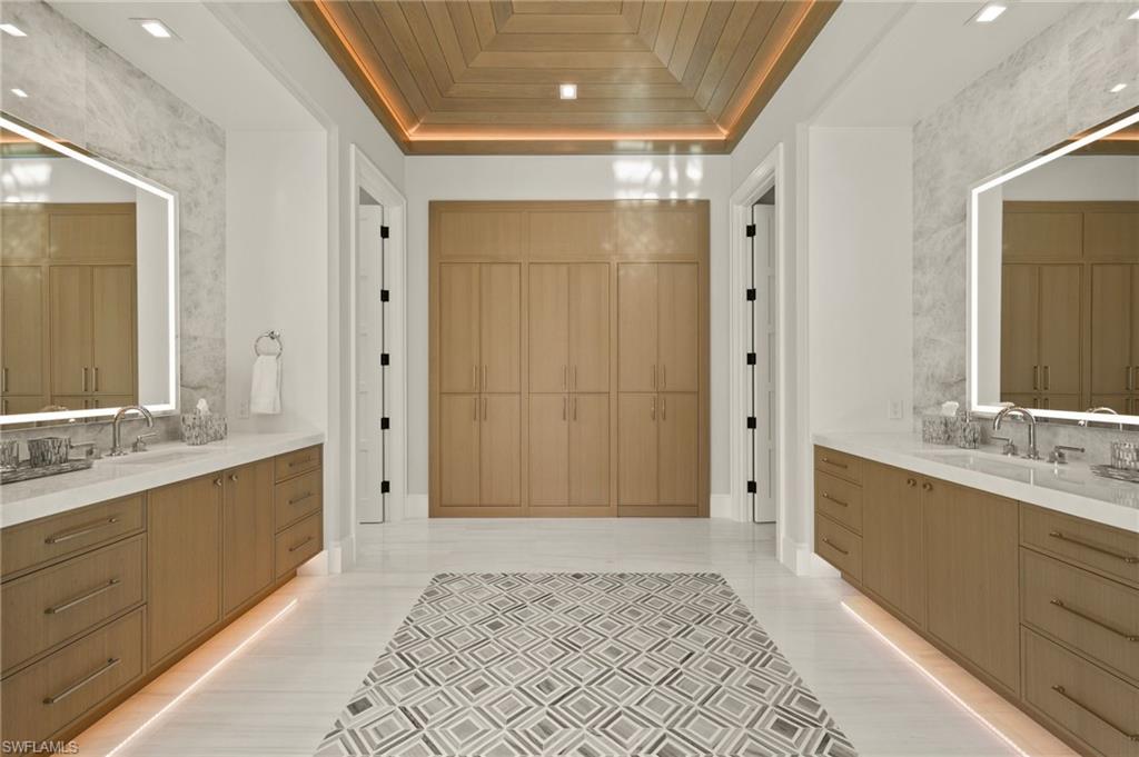 AQUALANE SHORES - Residential