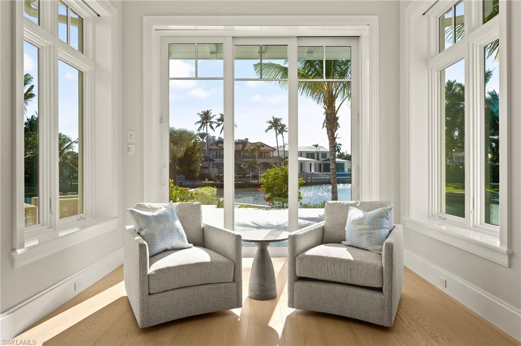 AQUALANE SHORES - Residential