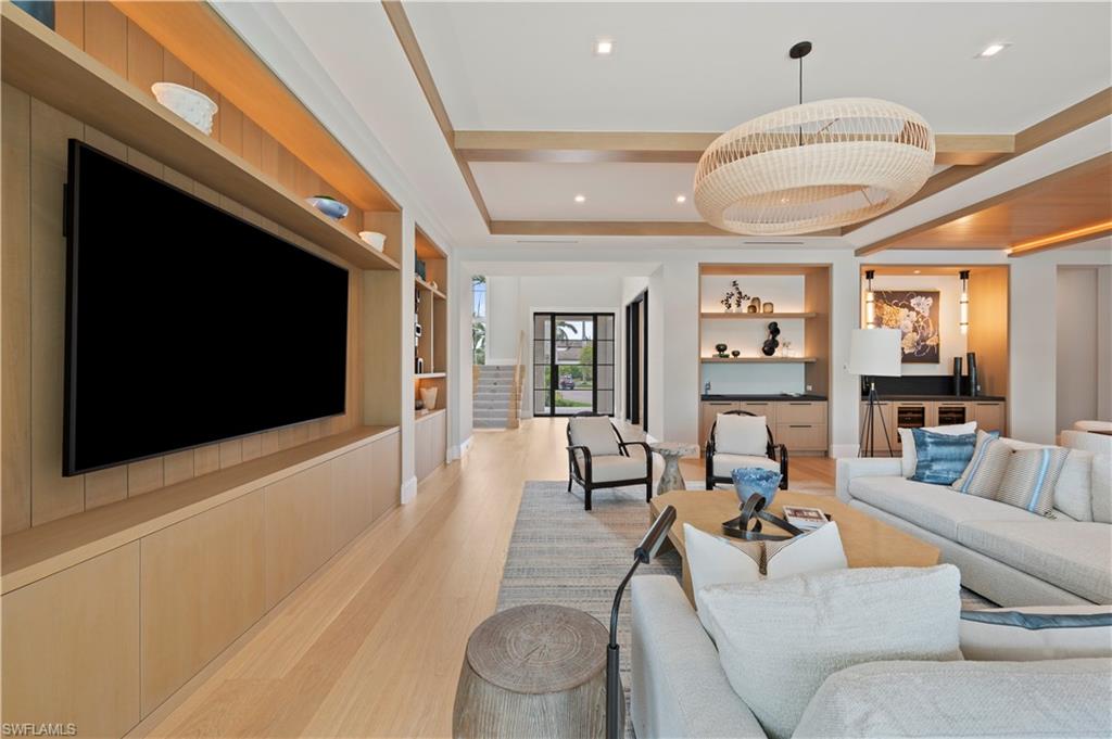 AQUALANE SHORES - Residential